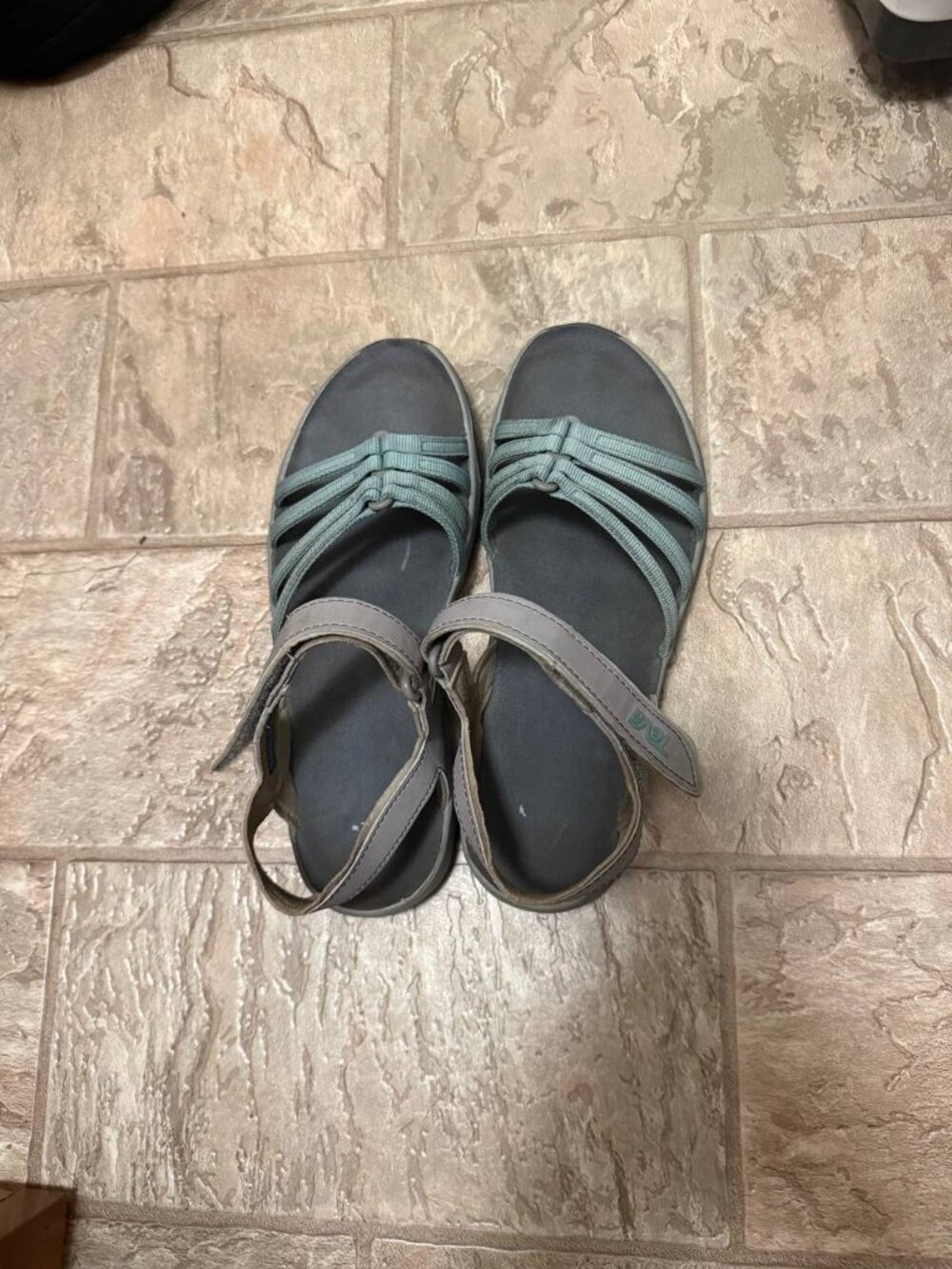 Teva Elzada Hiking Comfort Sandals in Gray Mist size 8.5